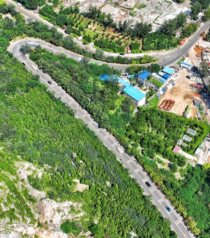 隐患路变“名片路”，济南“腊山大下坡”整改再提升