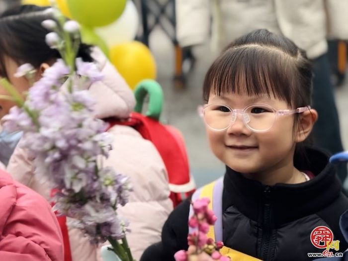 全力的拥抱生活！云世界实验幼儿园别样开学典礼