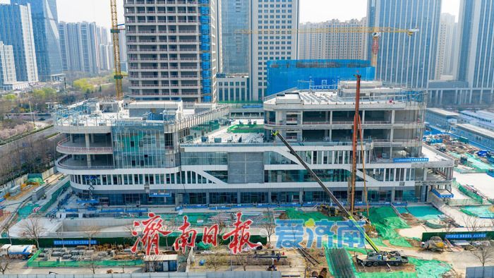 西客站B-3地块建设提速 核心建筑封顶 超高层加速推进