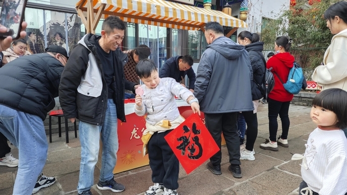  “泉”在济南过大年｜在千佛山新春游园会邂逅宋风雅韵