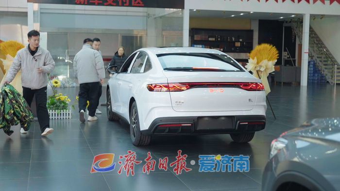 济南汽车以旧换新突破9万辆! 车市迎年末销售高峰