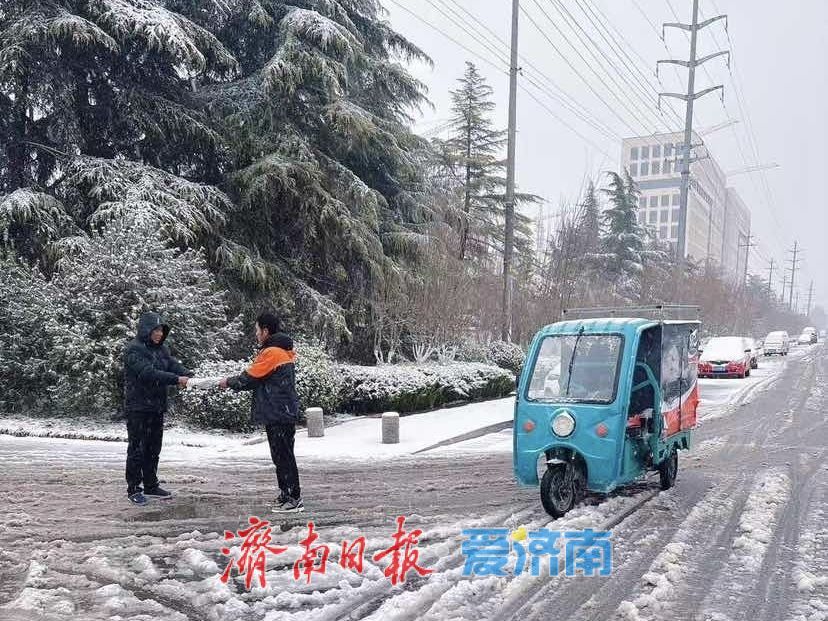 暴雪突袭，申通快递“人机协同”双线作战保民生