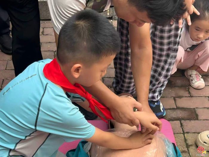筑牢防溺水防线，上好生命必修课  姚家街道姚家社区红十字会开展暑期防溺水安全主题活动