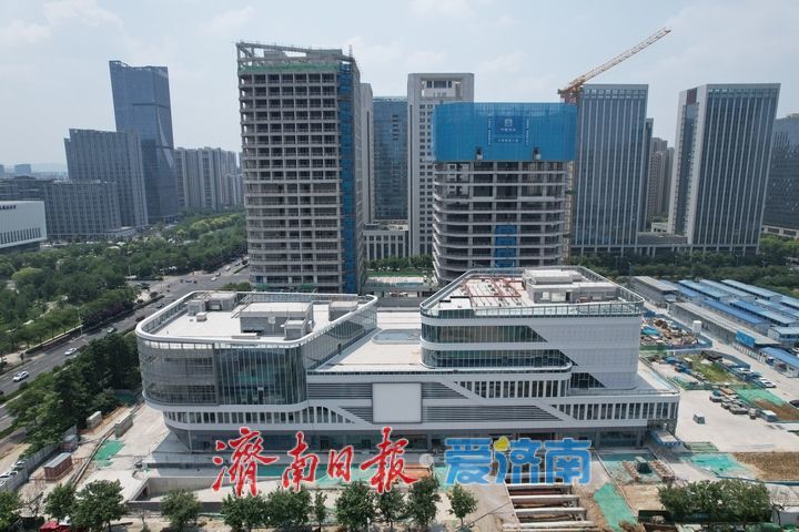 济南西客站中轴线B-3地块项目建设提速 城市综合体雏形显现