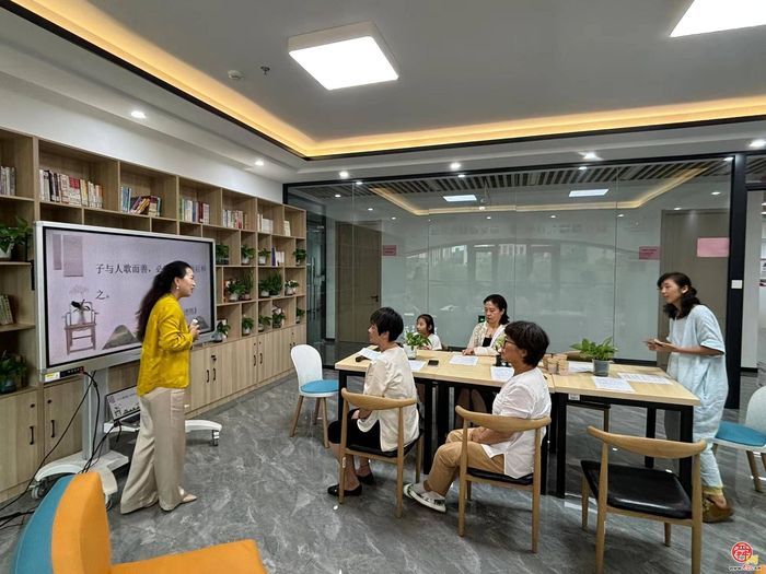 唐冶街道恒大名都社区聚焦“一老一小一青一妇女”打造“家门口”的“嵌入式”服务社区