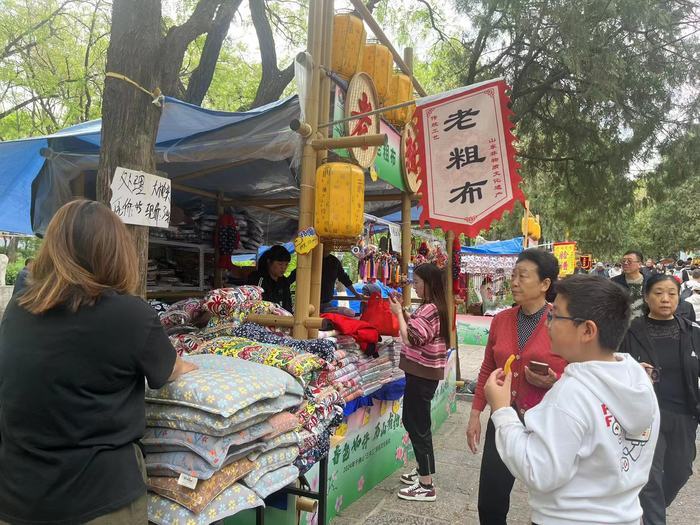 千佛山“三月三”民俗文化庙会落幕 相亲大会、对诗免费游园将持续至5月5日