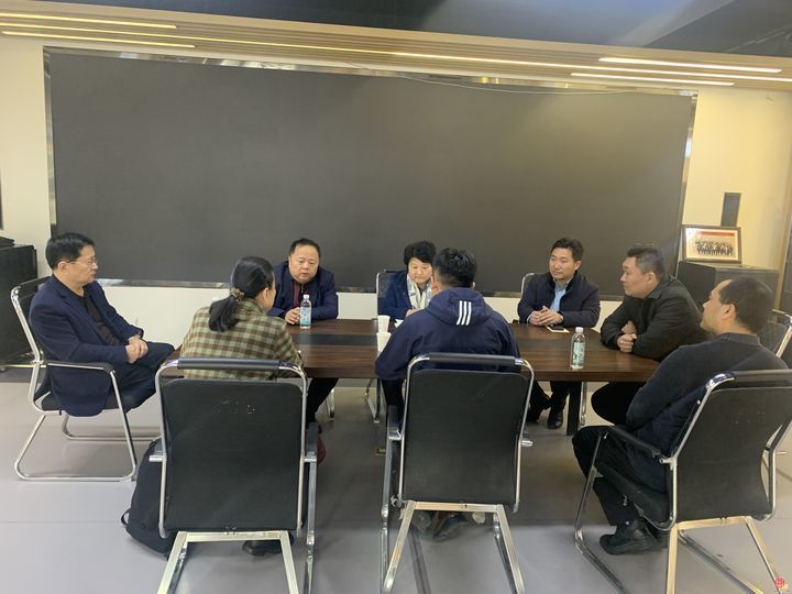 章丘区贸促会牵线搭桥共促政企跨境电商合作交流