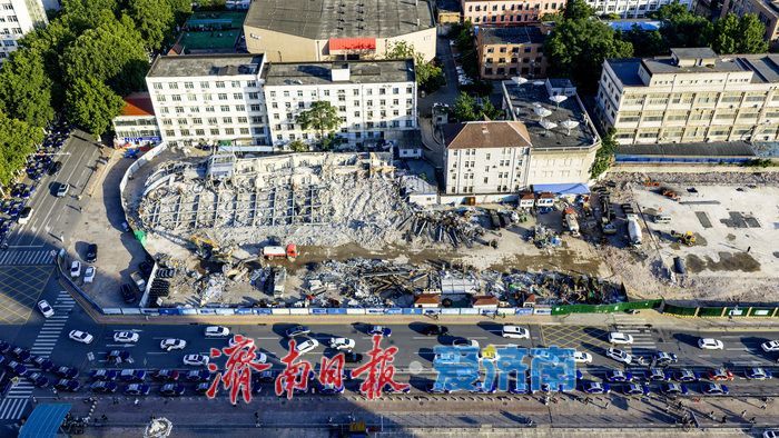 拆除收尾清理有序开展 济南站前旧楼圆满退场