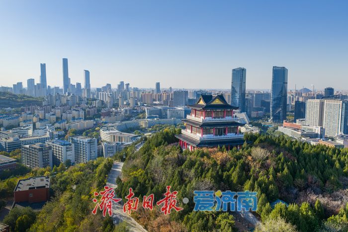 古建框住CBD！大山坡公园“同框机位”登顶路线来了