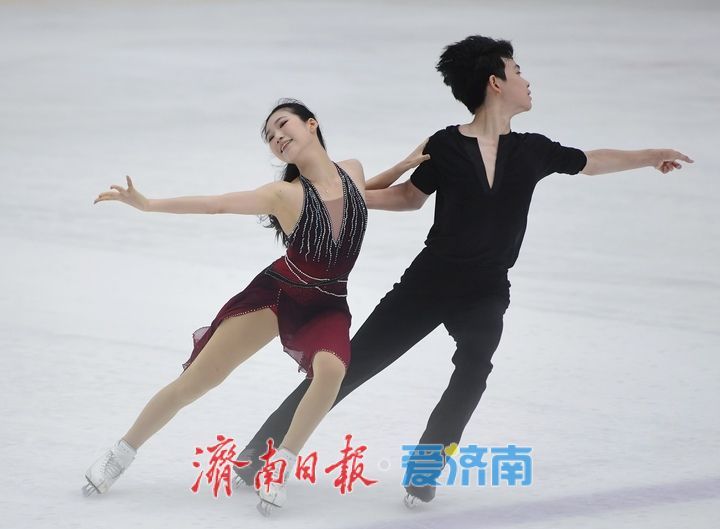 2025年中国花样滑冰俱乐部联赛济南站今日开幕