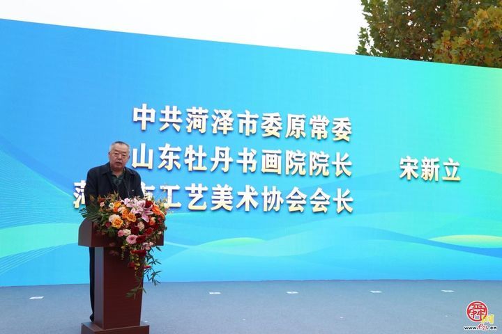 2025济南望岳康体公园“花漾泉城璀璨工美”主题系列活动盛大启幕