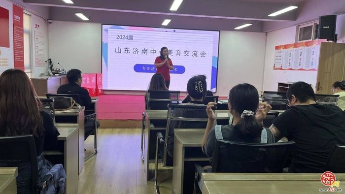 规划今天，成就未来——王舍人街道万象新天社区联合济南市青少年宫万象新天分宫开展学业规划讲座