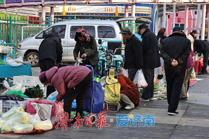 泉城的“烟火气”，从早市升腾而起