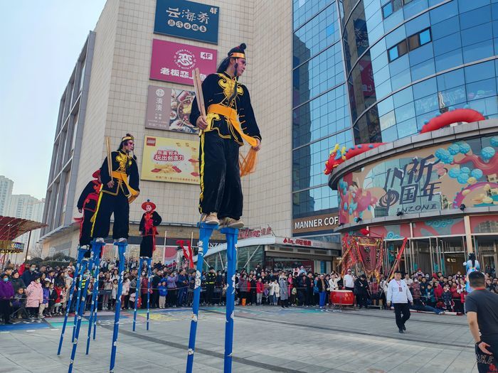 假期客流突破270万、营业收入近1.7亿元 槐荫假日经济人气旺 市场兴