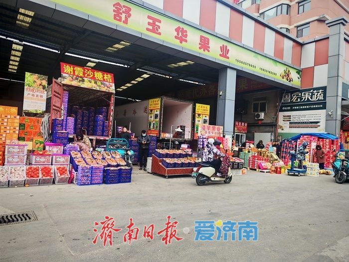 “果盘子”里年味浓 堤口市场迎春忙