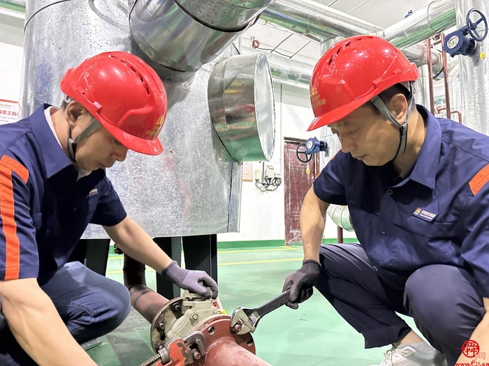 步履不停“蓄能”冬日温暖 济南热力集团停暖不停工