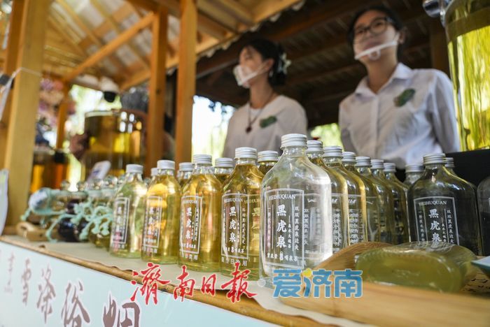 一年四季 泉在济南｜黑虎泉畔文旅市集点亮假日时光