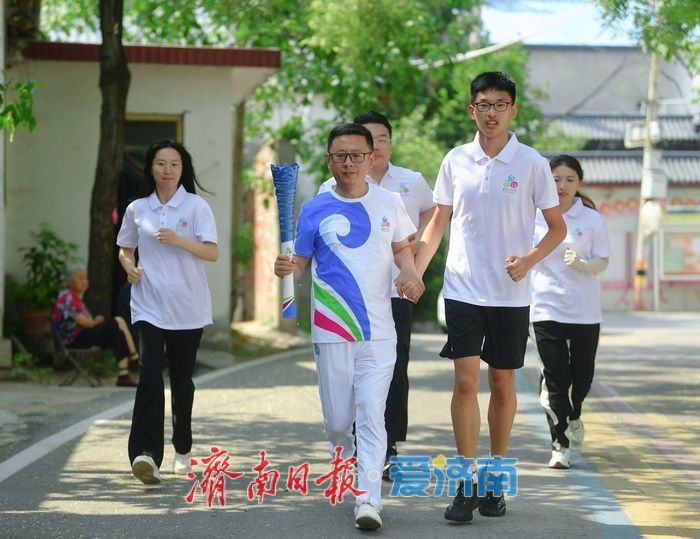 “泉炬”映南山：清泉里的生态守护与精神传承