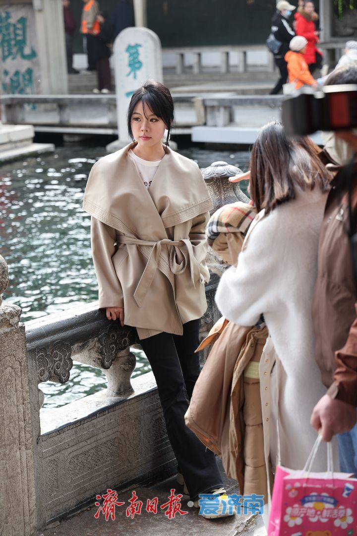 春雨泉涌迎客来