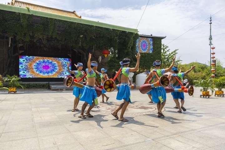 九顶塔泼水节来袭！去济南南山尽享“清凉狂欢”