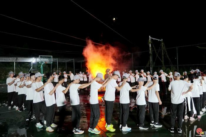 “爱我国防”军事体验活动第一期首日纪实：开启热血军营初体验