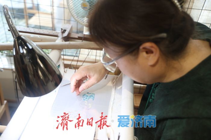 鲁绣传承人戎玉蕊——一针一线绣光阴 指尖经纬织山河