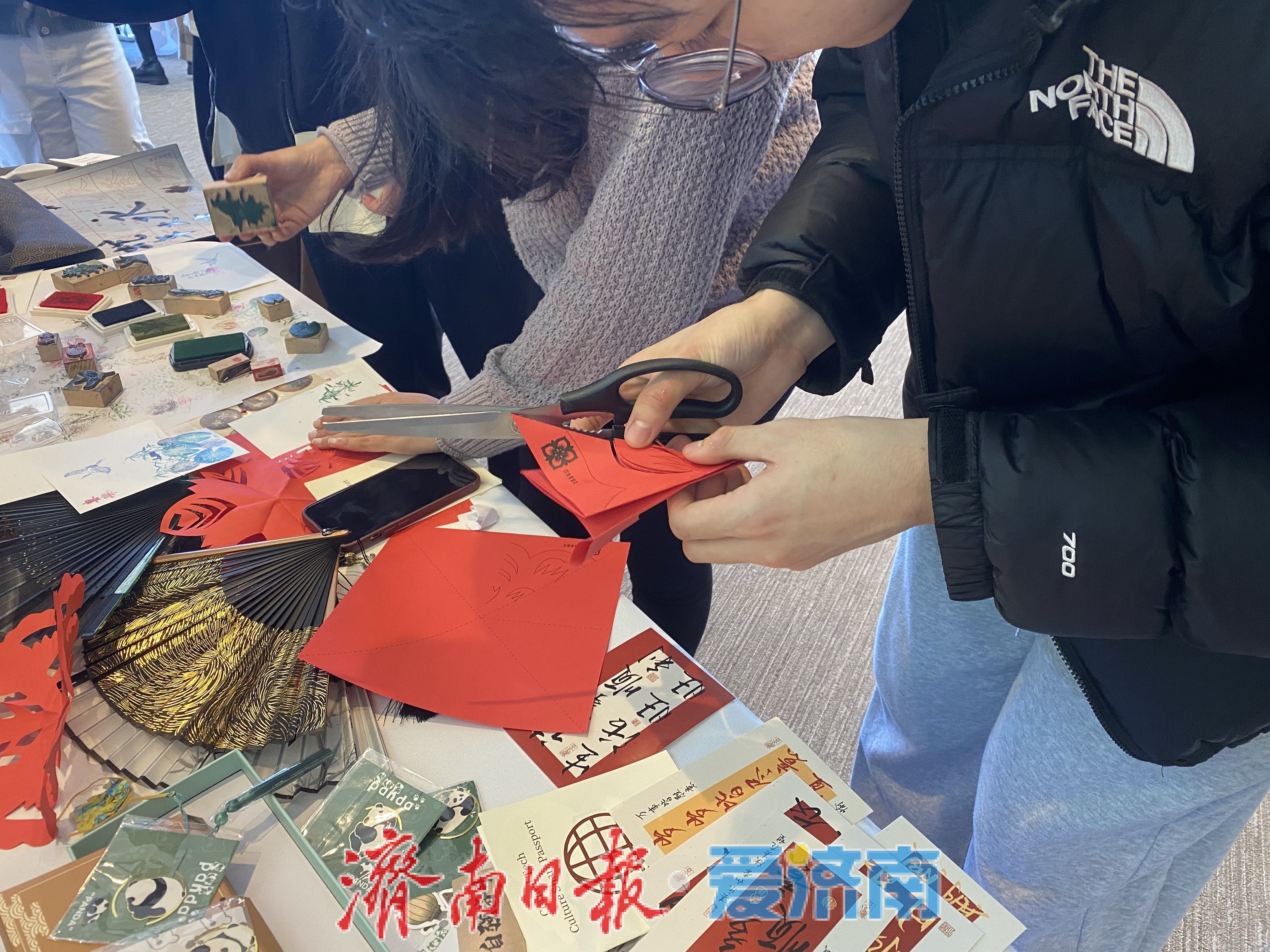 JICC记者美国报道：挡不住的泉城魅力 “曲水亭街”火到纽约校园