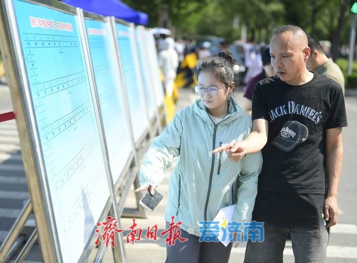 中考大幕将开启，考生提前探考点