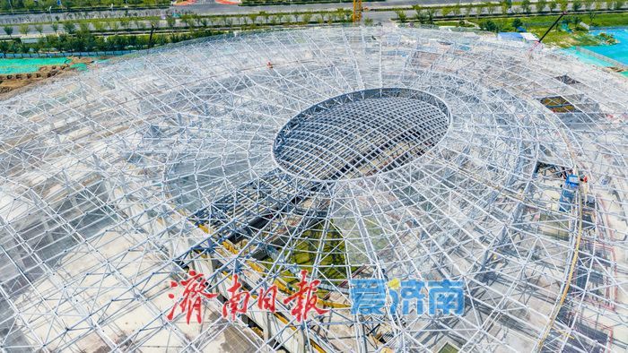 “赛事 + 健身 + 戏水 + 商业”济南黄河体育中心游泳馆解锁多元文体体验