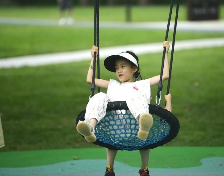 游乐设施一应俱全，济南这处知名景区新添免费“遛娃”好去处