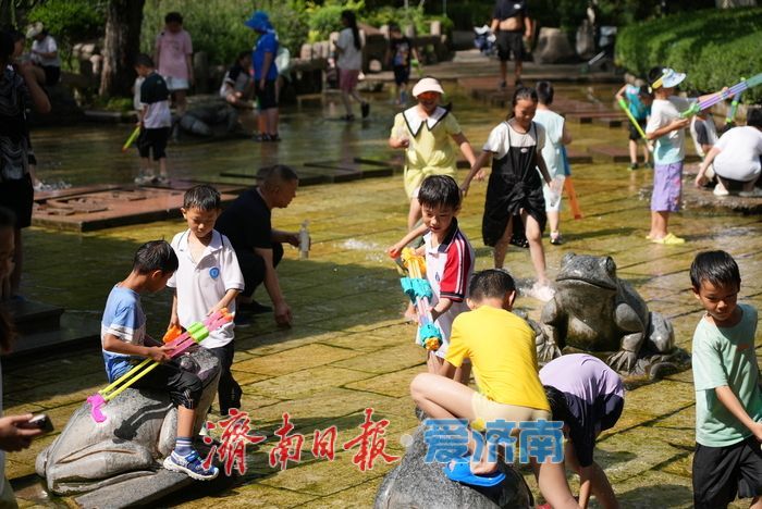 高温炙烤下的泉水“透心凉”
