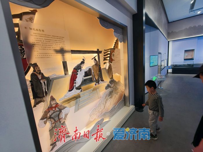 齐长城文化博物馆试运行首日人气高涨
