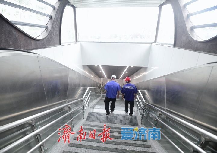 空载试运行启动，一线探访济南轨交4号线在建车站及列车真容