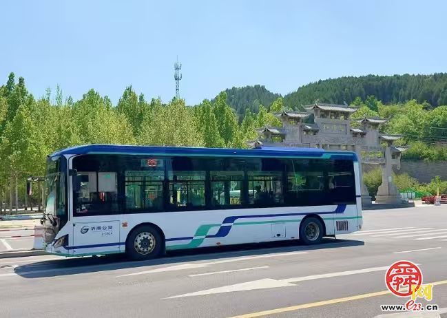 乘济南公交65路赴南山探秋光 国庆畅游济南后花园