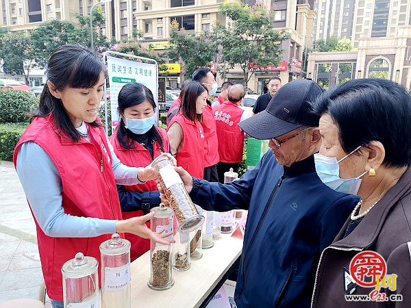 济南市市场监管局食药检测中心让中药“鉴真辨伪”惠及更多市民