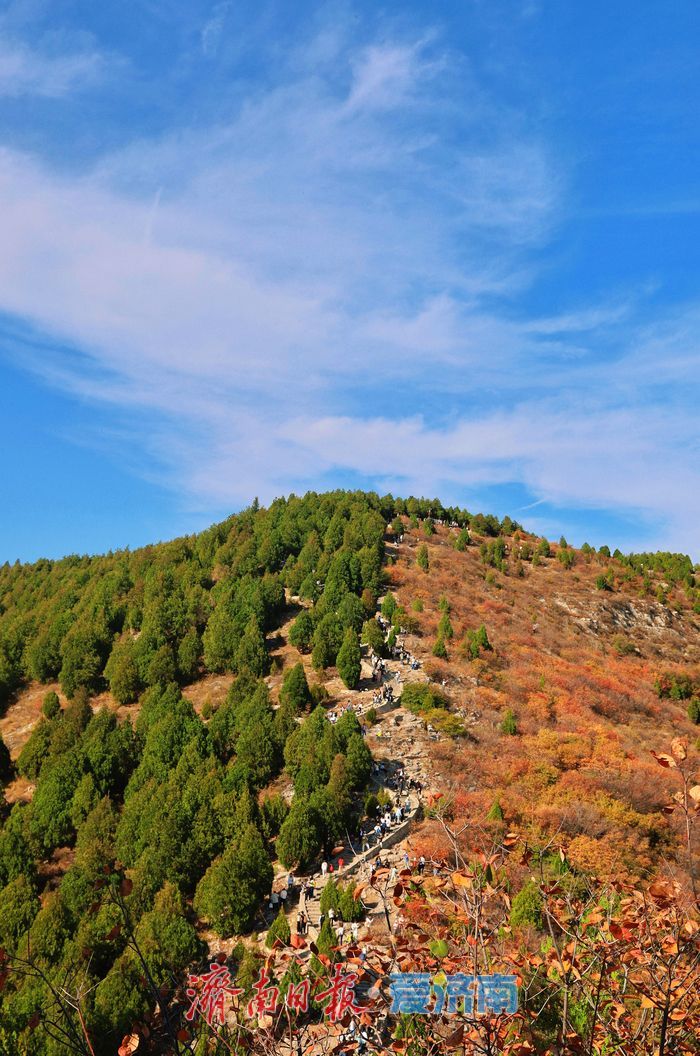 一年四季 泉在济南丨“平分秋色”胜景上线，济南蝎子山迎来“打卡热”！