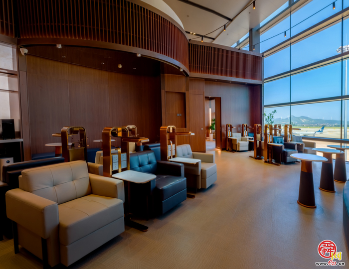 融合传统文化与山航特色 山航烟台“鲁雁阁”贵宾休息室正式启用