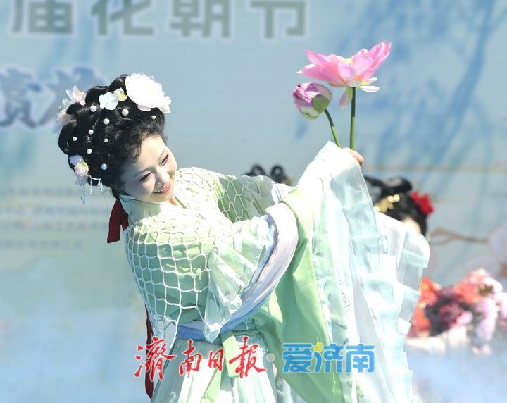 “一年四季·泉在济南”系列活动暨2025济南花朝节启动