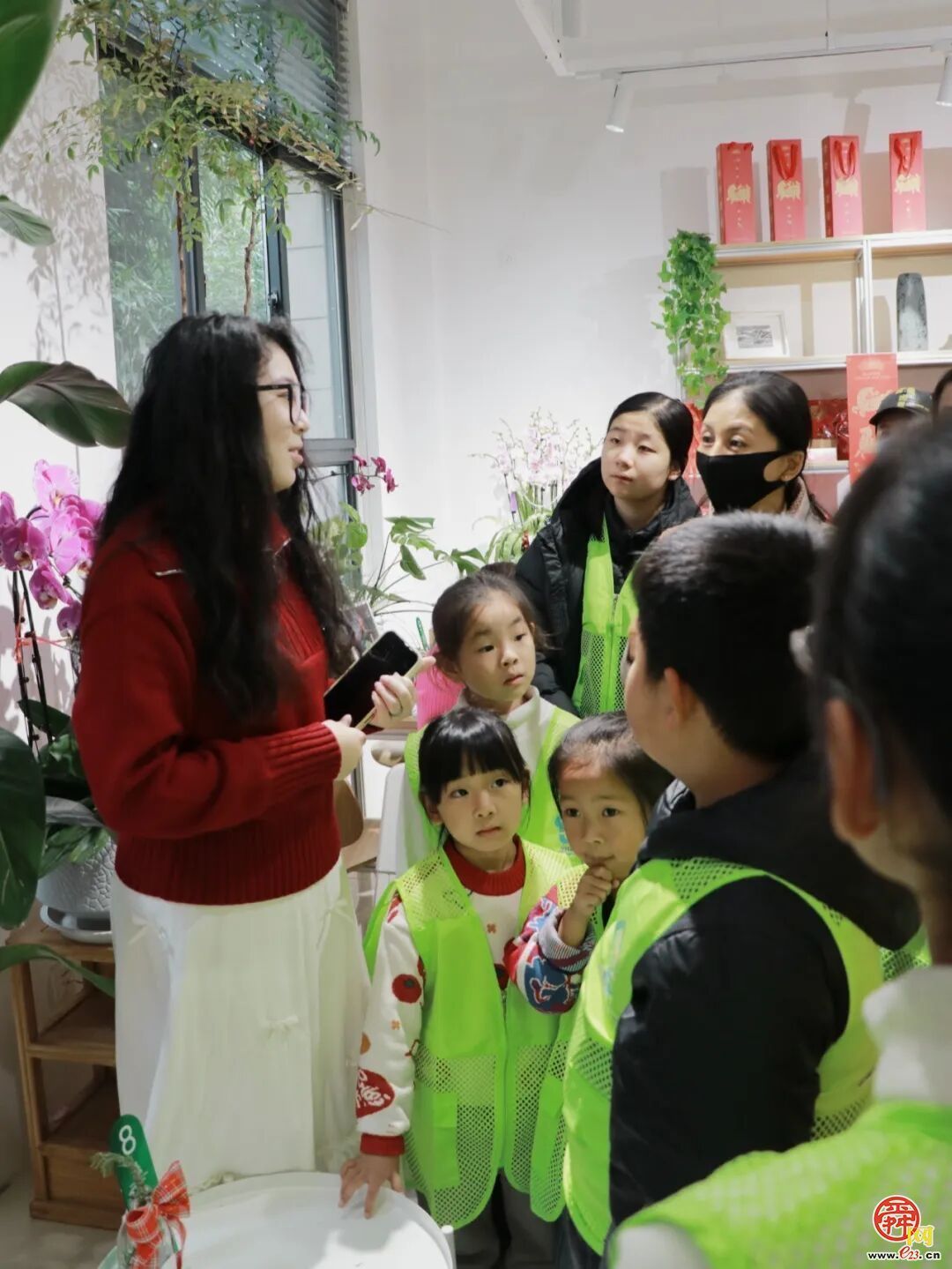 指尖塑绿意，公益暖泉城——济南泉民园艺中心联合辰星公益开展多肉DIY温暖陪伴活动