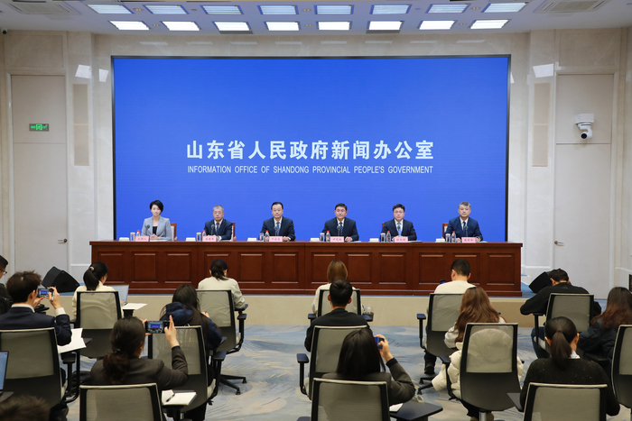 国铁济南局：2026年春运预计发送旅客2020万人次，增开临客近200对