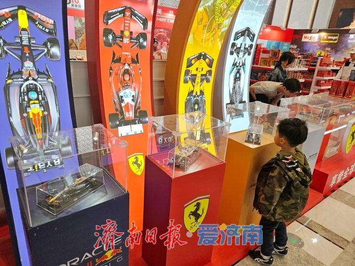 方寸复刻汽车传奇 解锁潮玩新体验