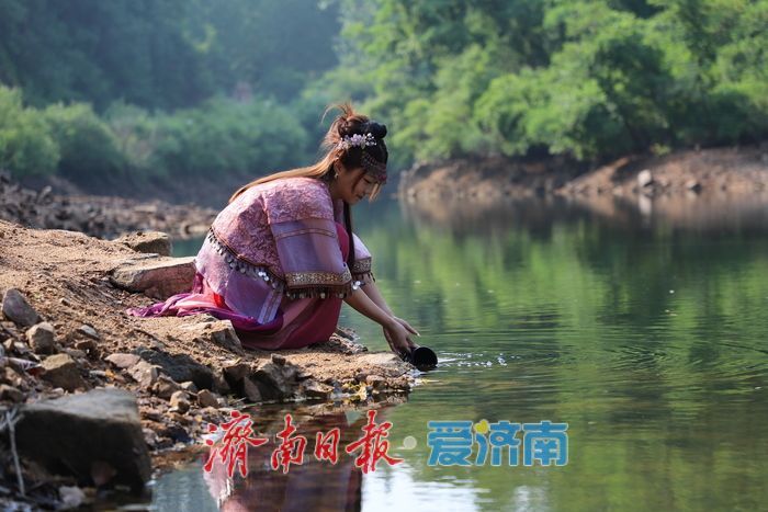 泉炬连山水 清泉润钢城 泉群取水及泉炬传递活动走进钢城区