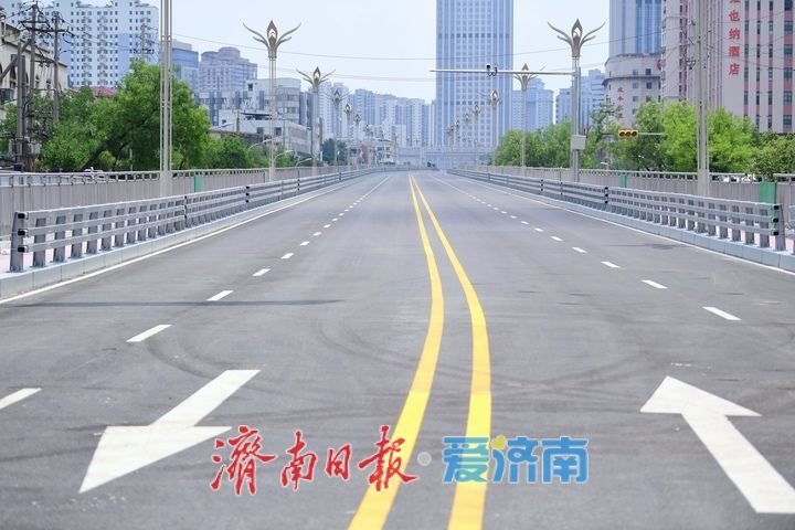 本周六零时通车！济南纬二路跨铁路天桥桥上路段改造完工