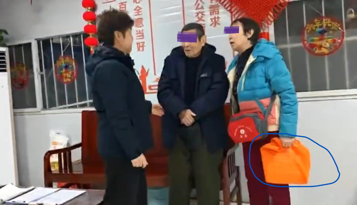 济南公交职工暖心接力 8000余元“过年钱”失而复得