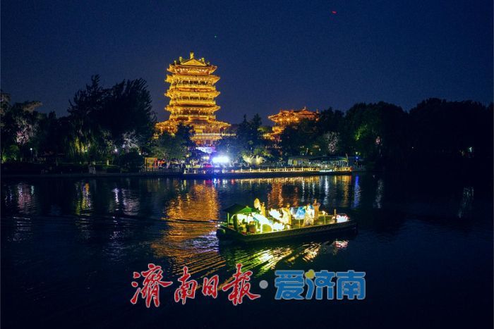 一年四季 泉在济南 