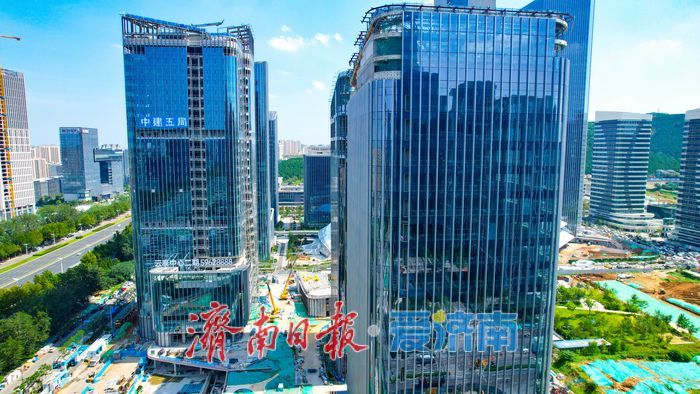 汉峪金谷云泰中心二期A栋建设稳步推进