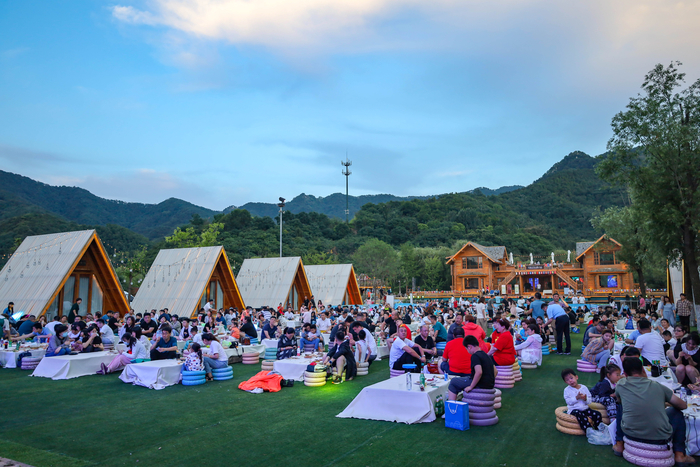 假期赏花好去处，济南这里美不胜收