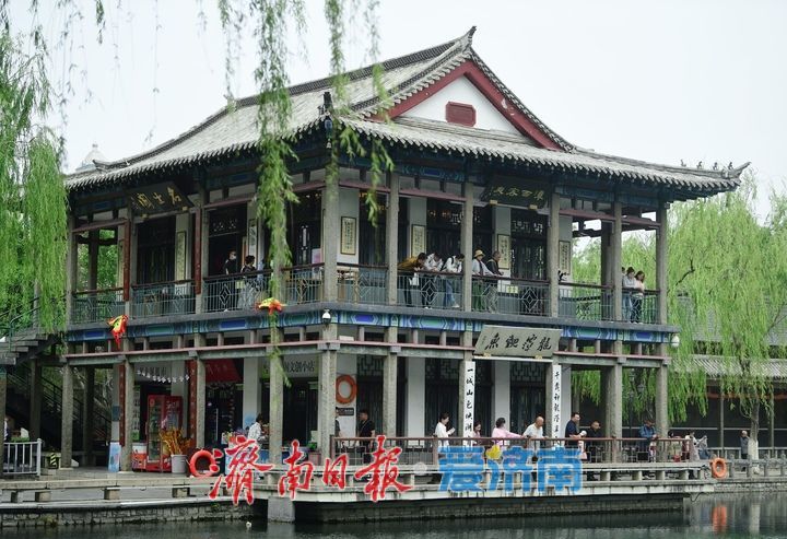 一年四季 泉在济南丨初夏凉爽天，寻幽龙潭畔