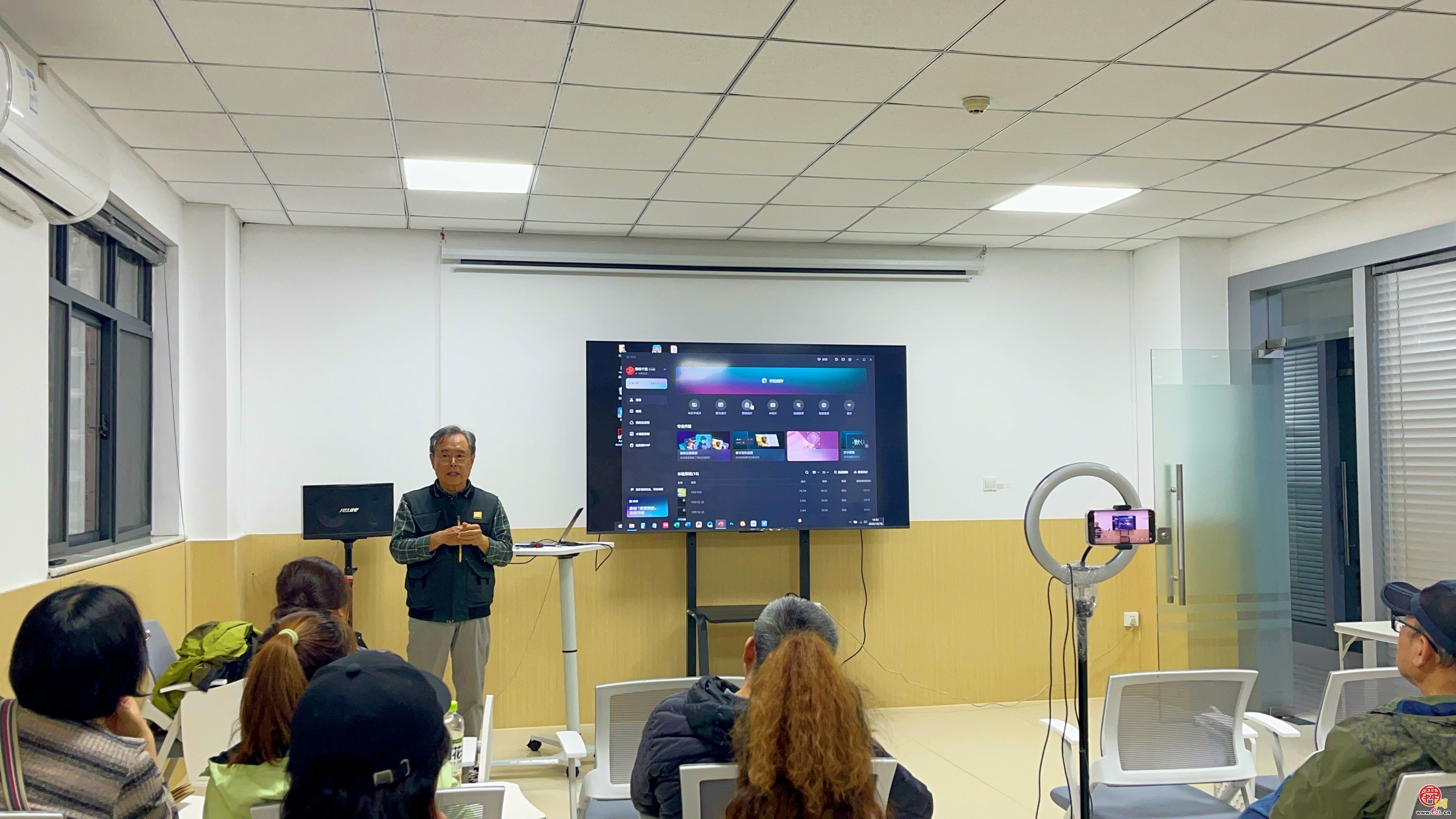 线下实操+线上刷屏！济南园·林惠民行开展“镜头里的园艺美学”摄影摄像技能培训