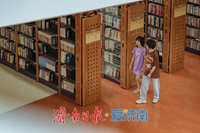 一年四季 泉在济南丨泉城书香伴夏长，暑期图书馆成孩子们的“书香乐园”